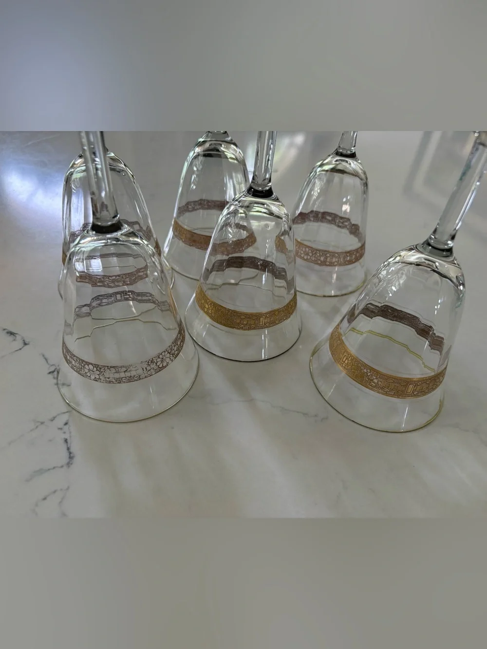 Elegant Clear Wine Glasses with Metallic Gold Band – Set of 7